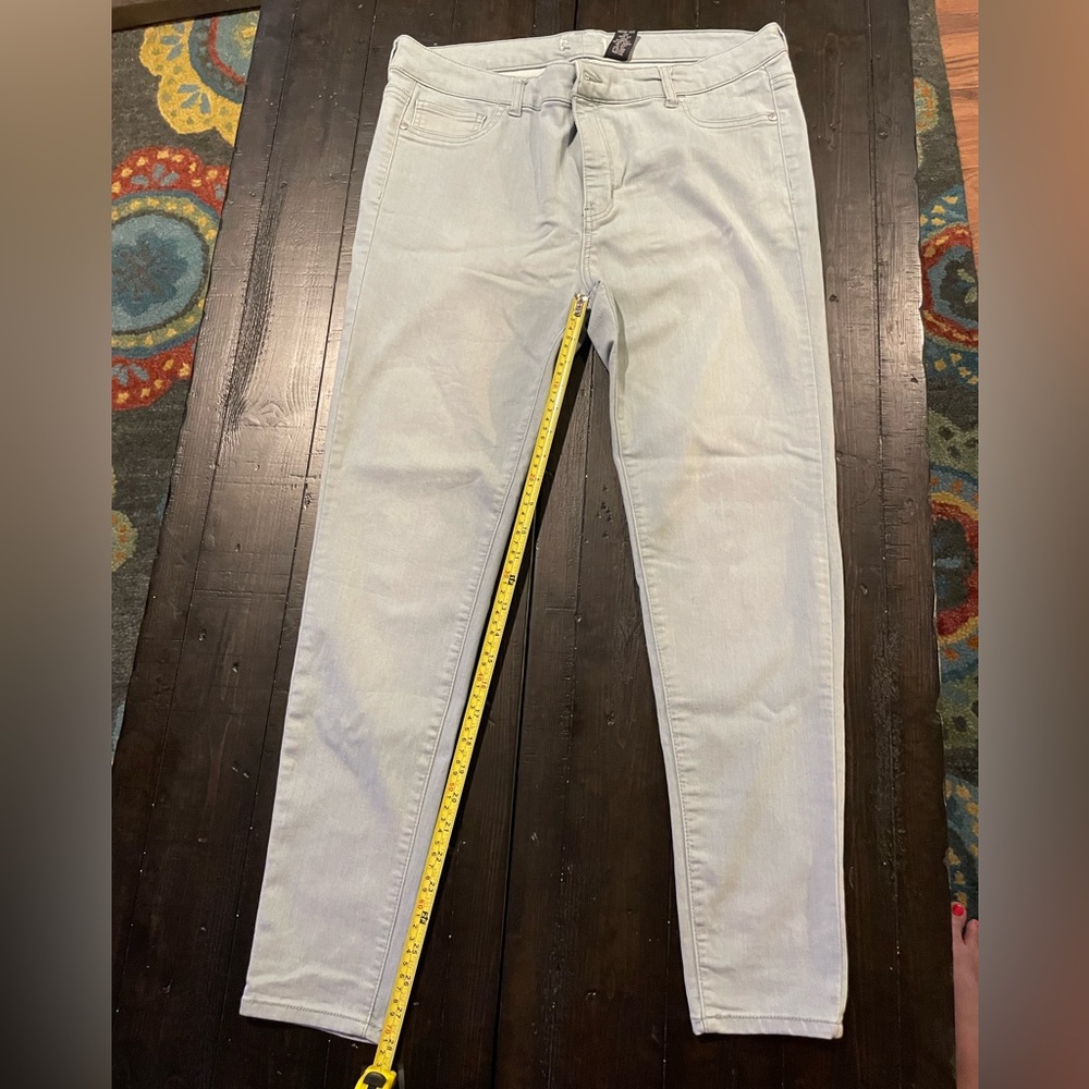 Size 18 super stretchy light blue jeans